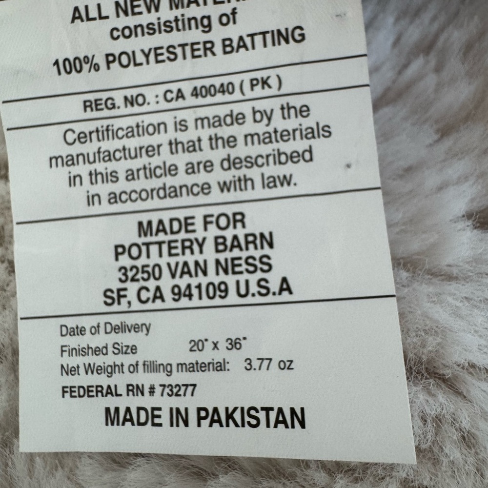 NWT - 2 King Size Pottery Barn White Waffle Weave Pillow Shams - Picture 6 of 7